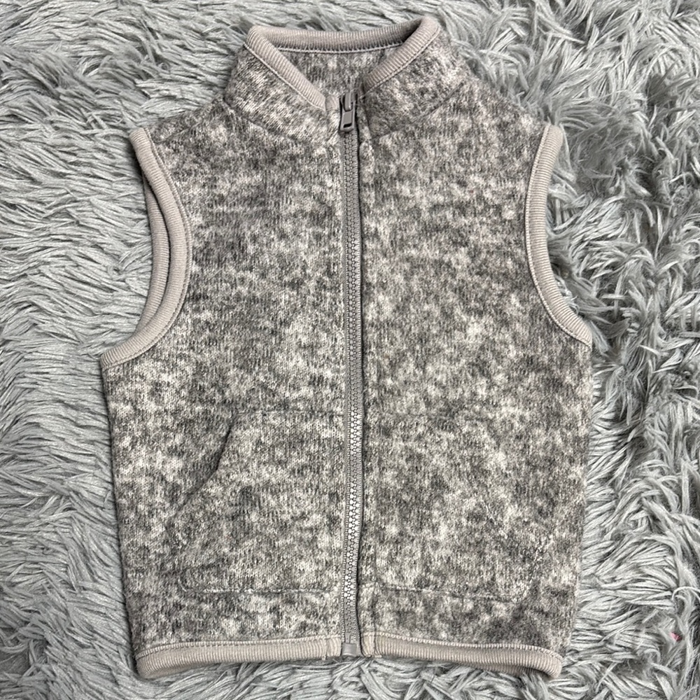 Cat & Jack Gray Quilted Vest with Subtle Pattern